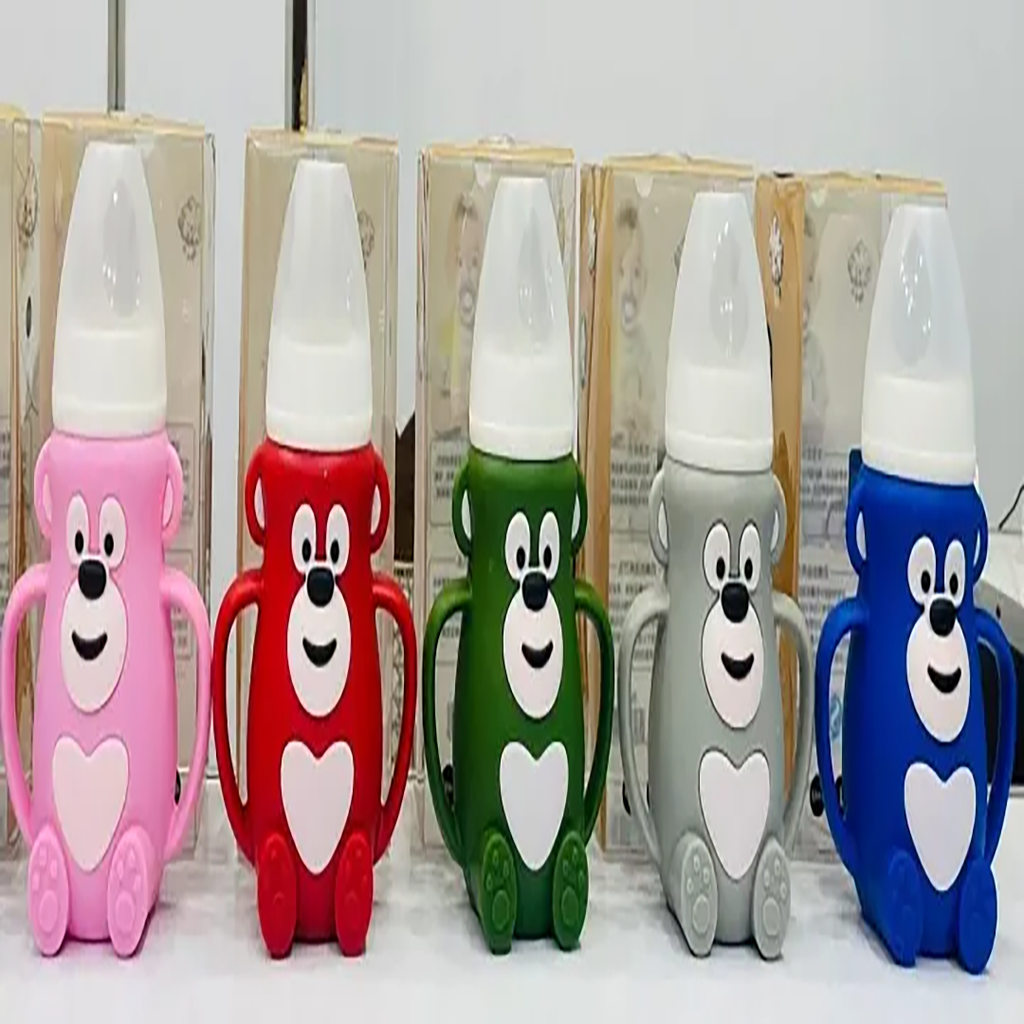Bear-Shaped Baby Glass Feeder with Protective Silicone Sleeve
