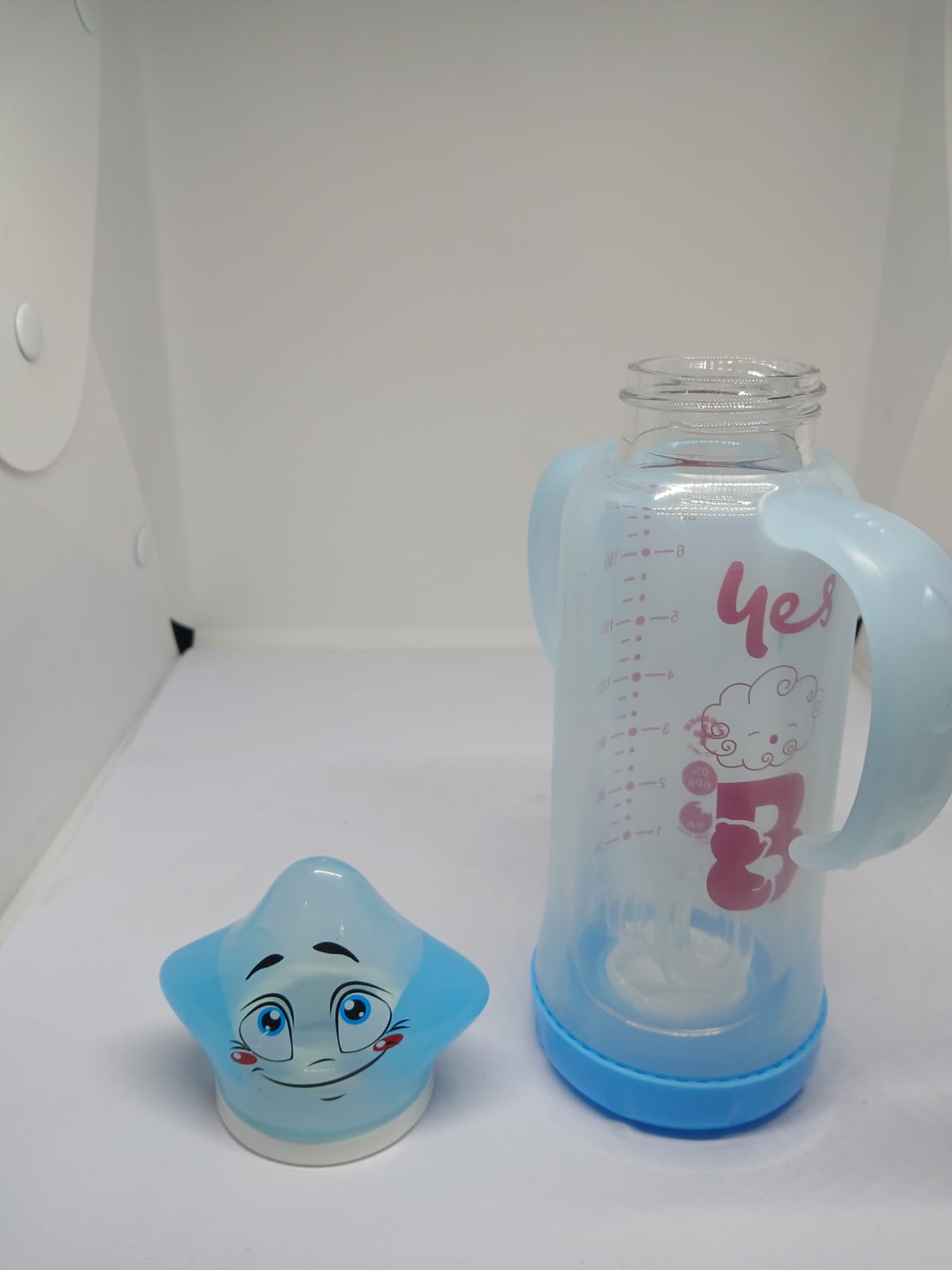 Baby Glass Feeder 240ml (8oz) with Durable Frame and Handle
